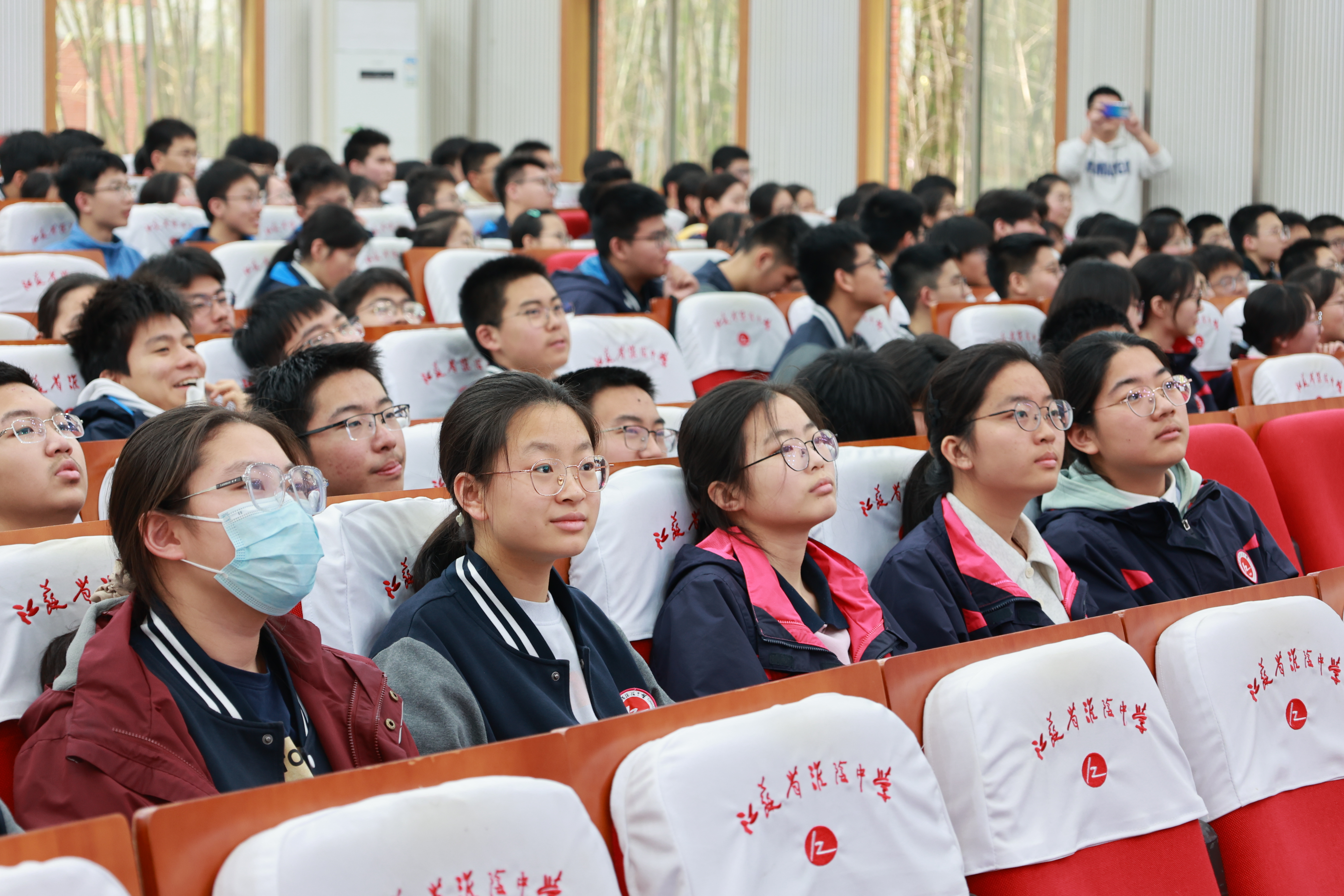 1712993354255513.jpg 1712993354255513.jpg