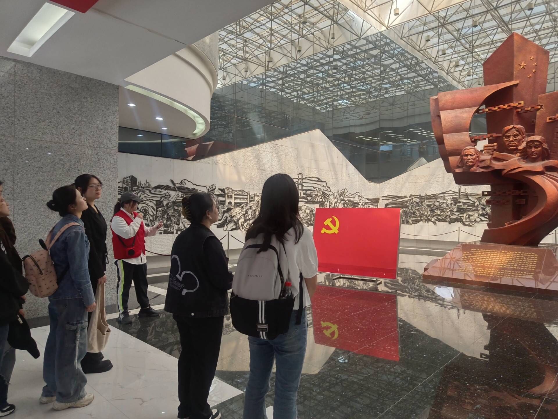 1712026176822729.jpg 1712026176822729.jpg