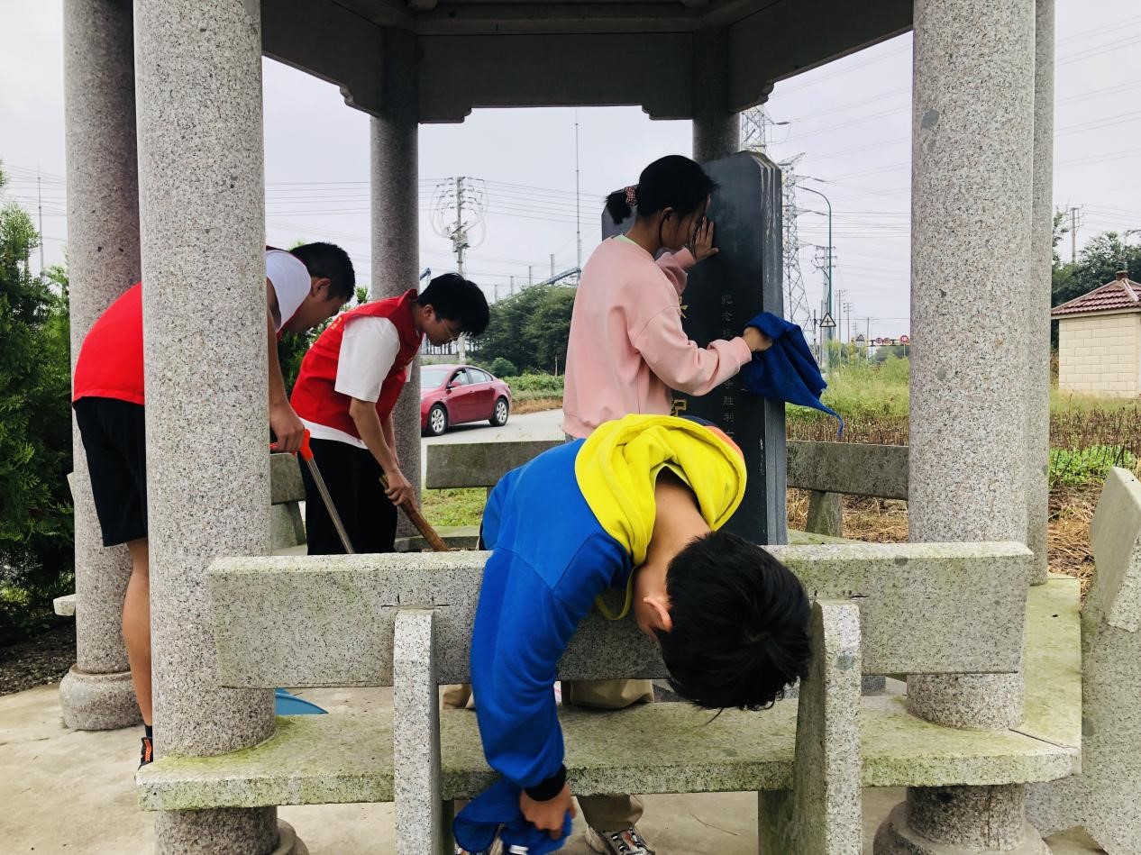 1696080415241219.jpg 5.jpg