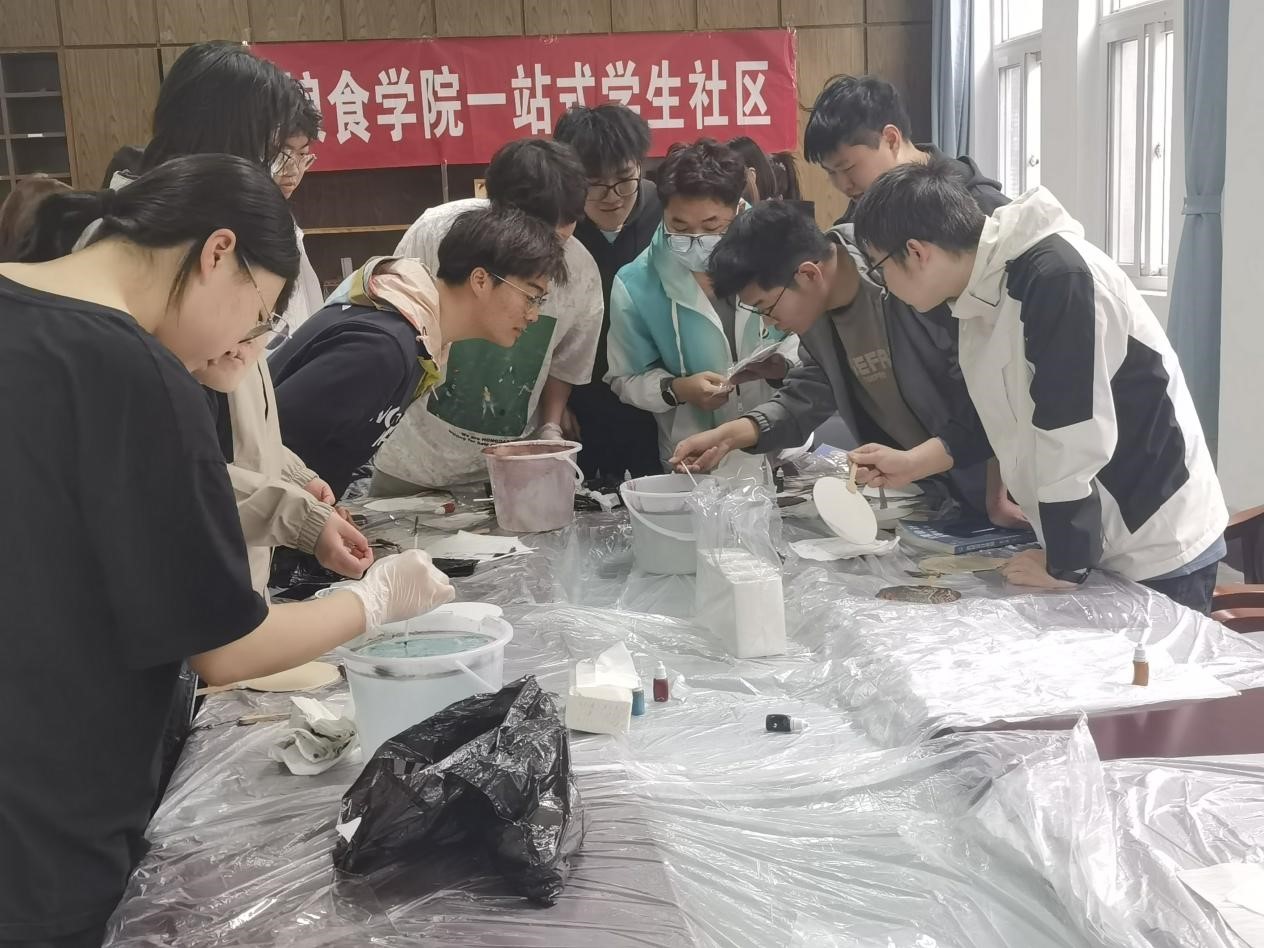 1713188339925698.jpg 1713188339925698.jpg