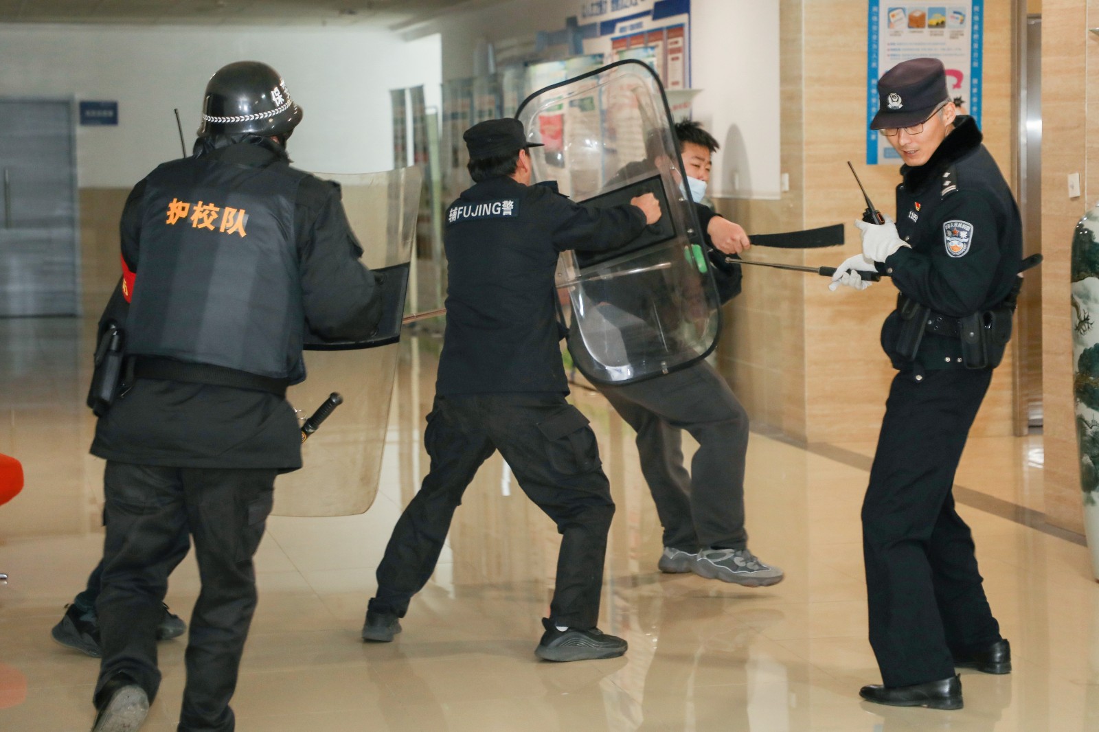 1735281609827327.jpg 1735281609827327.jpg