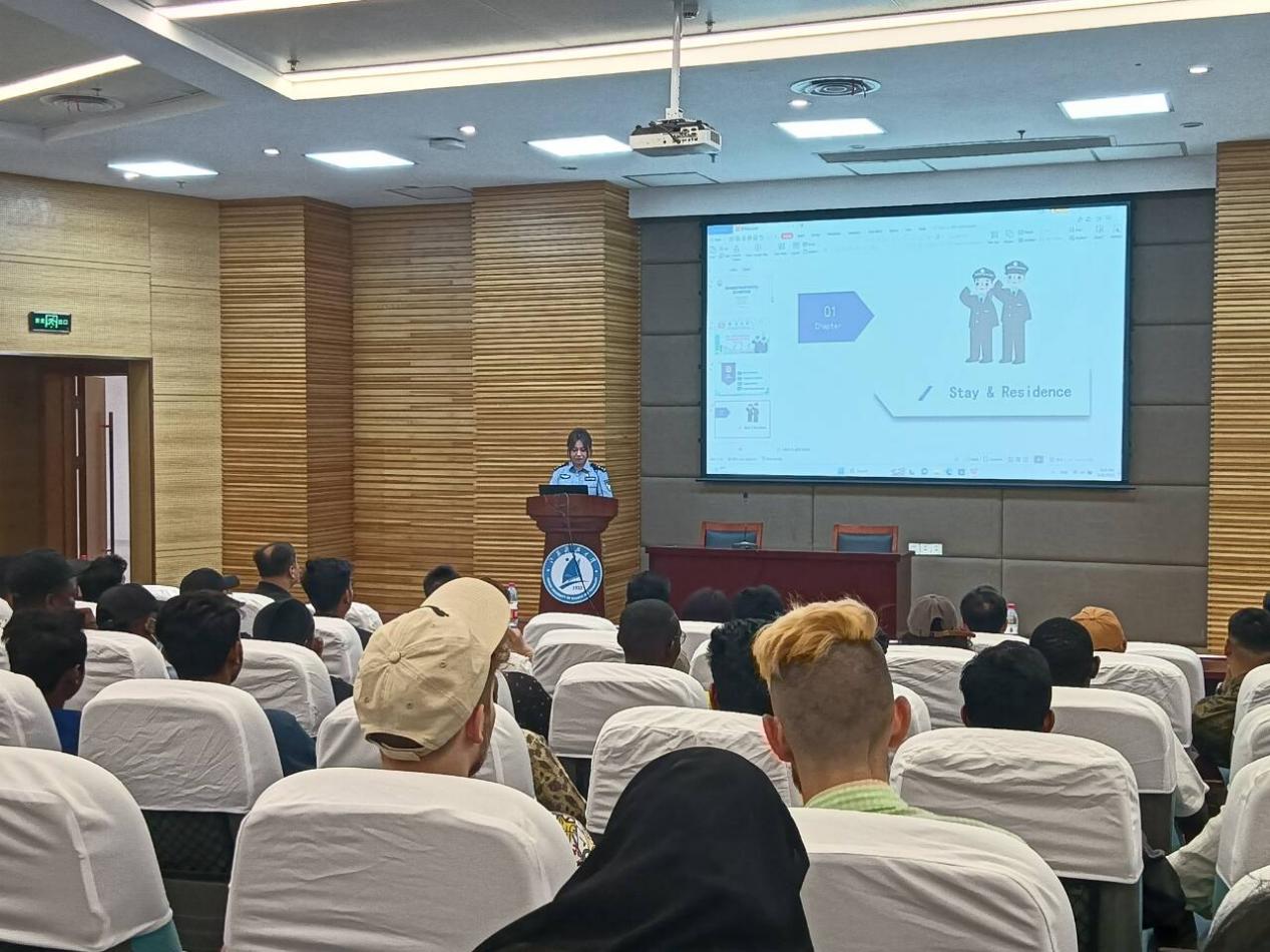 1684401815249194.jpg 宣讲2.jpg