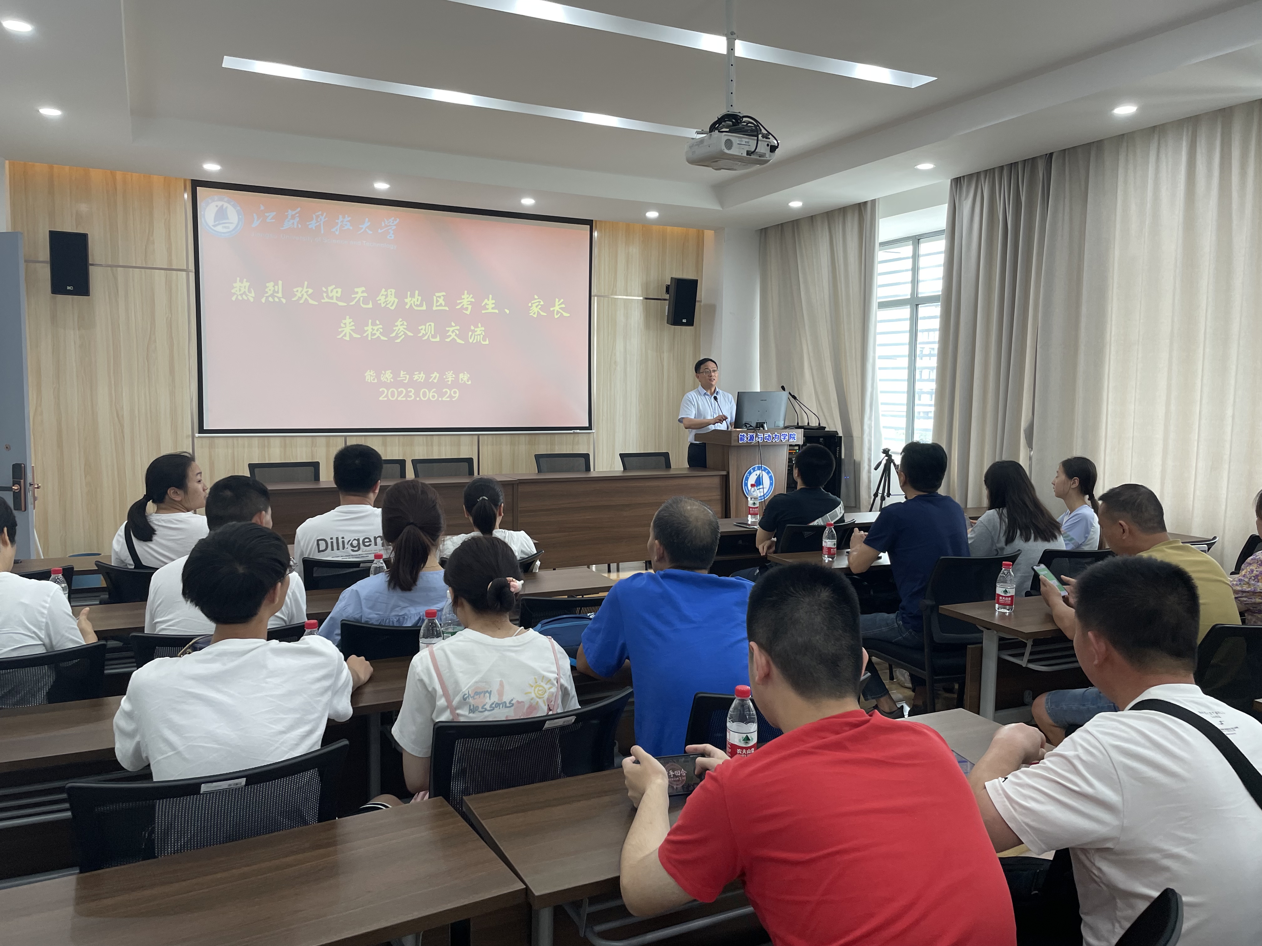 1688093736413139.jpg 1688093736413139.jpg