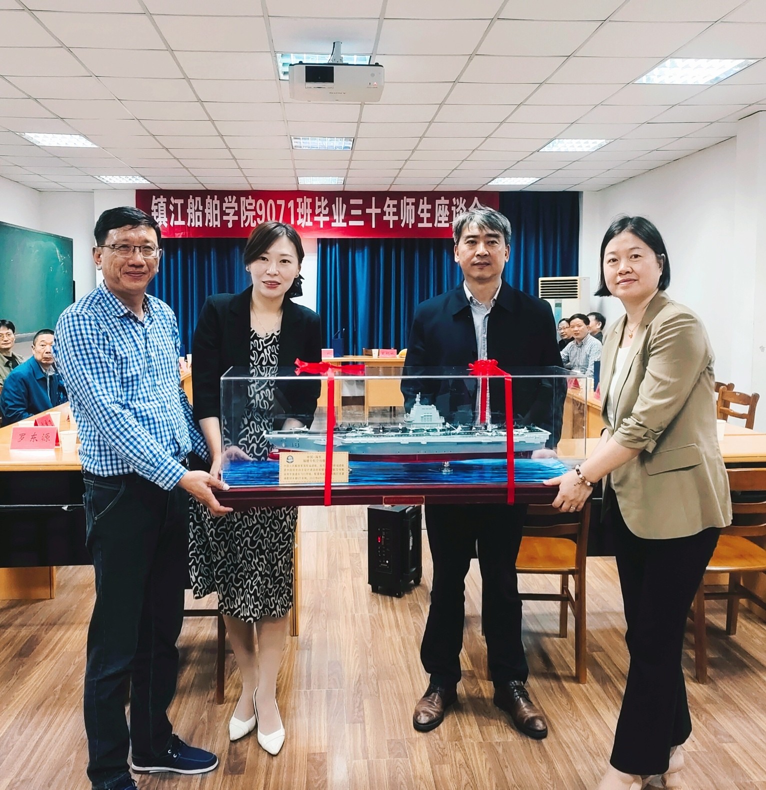 1699399483831759.jpg 4.jpg