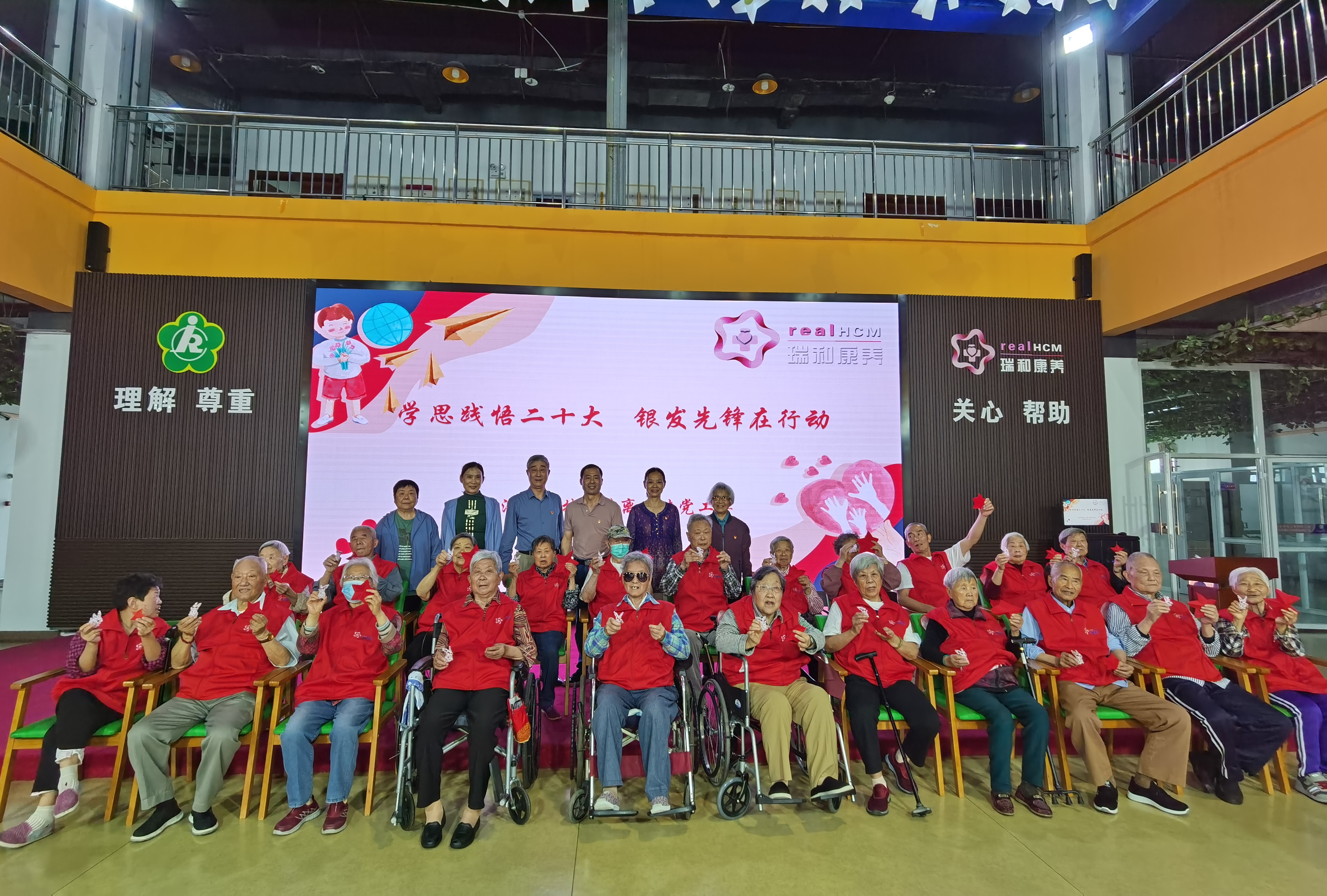 1684315595267671.jpg 37590958326984407390.jpg