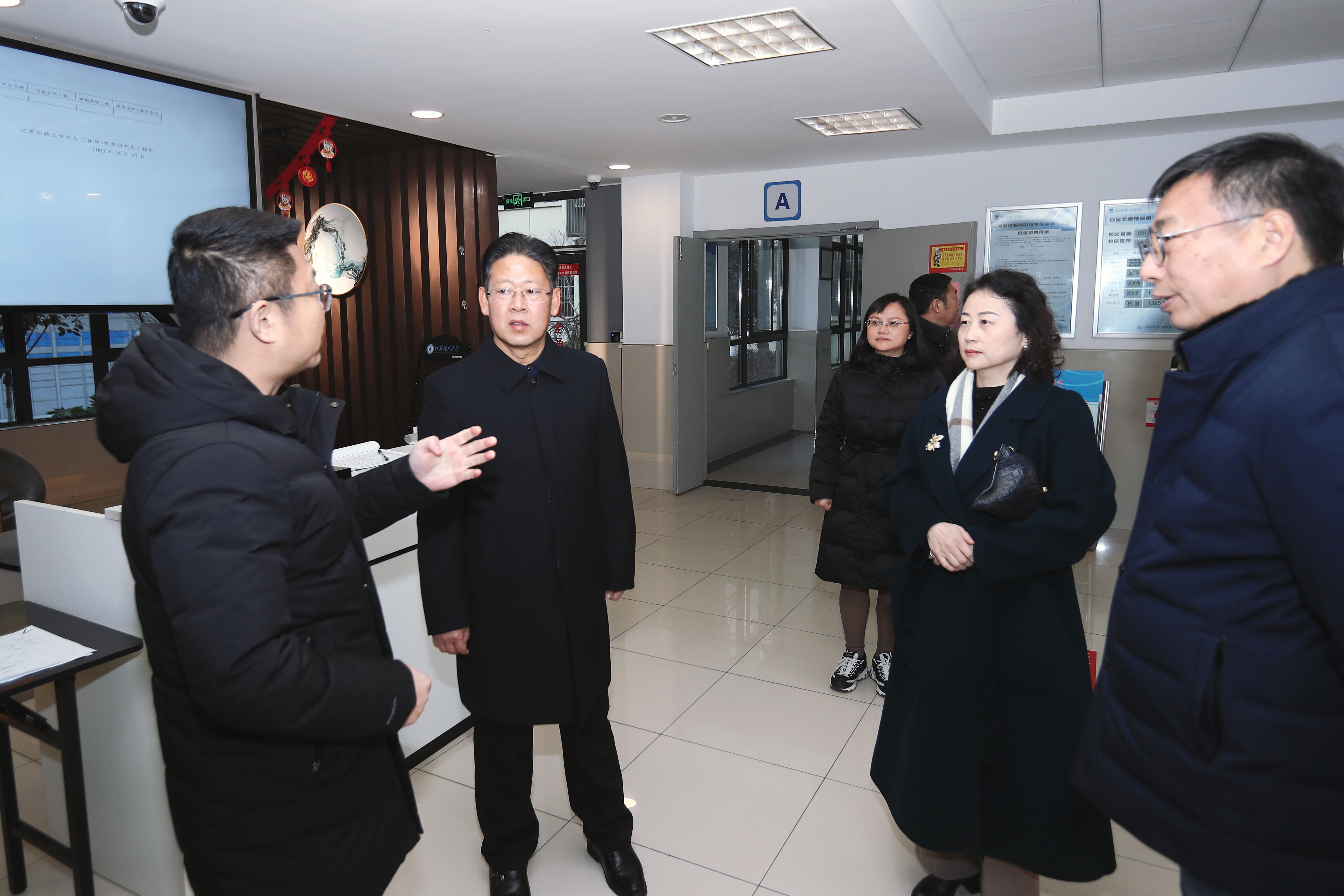 1704440325141148.jpg mmexport1704416822438.jpg