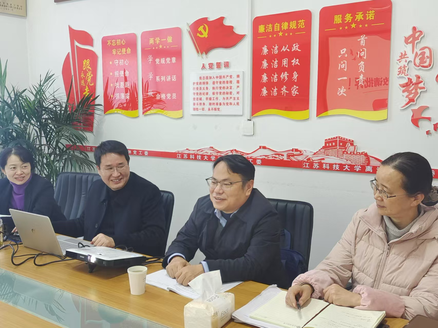 1734575721399303.jpg 1734575721399303.jpg