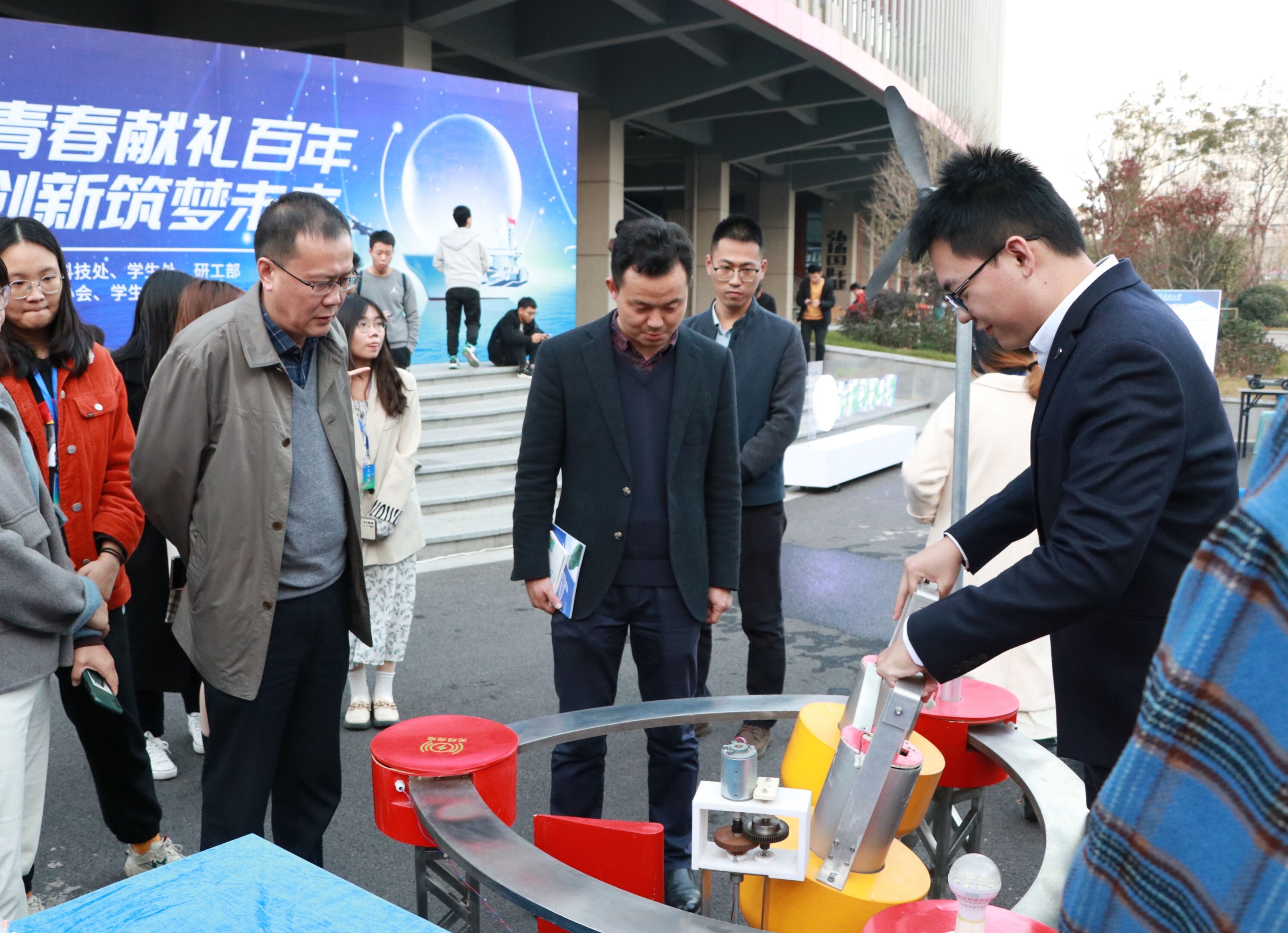 1637552395496711.jpg 双蘑菇.jpg