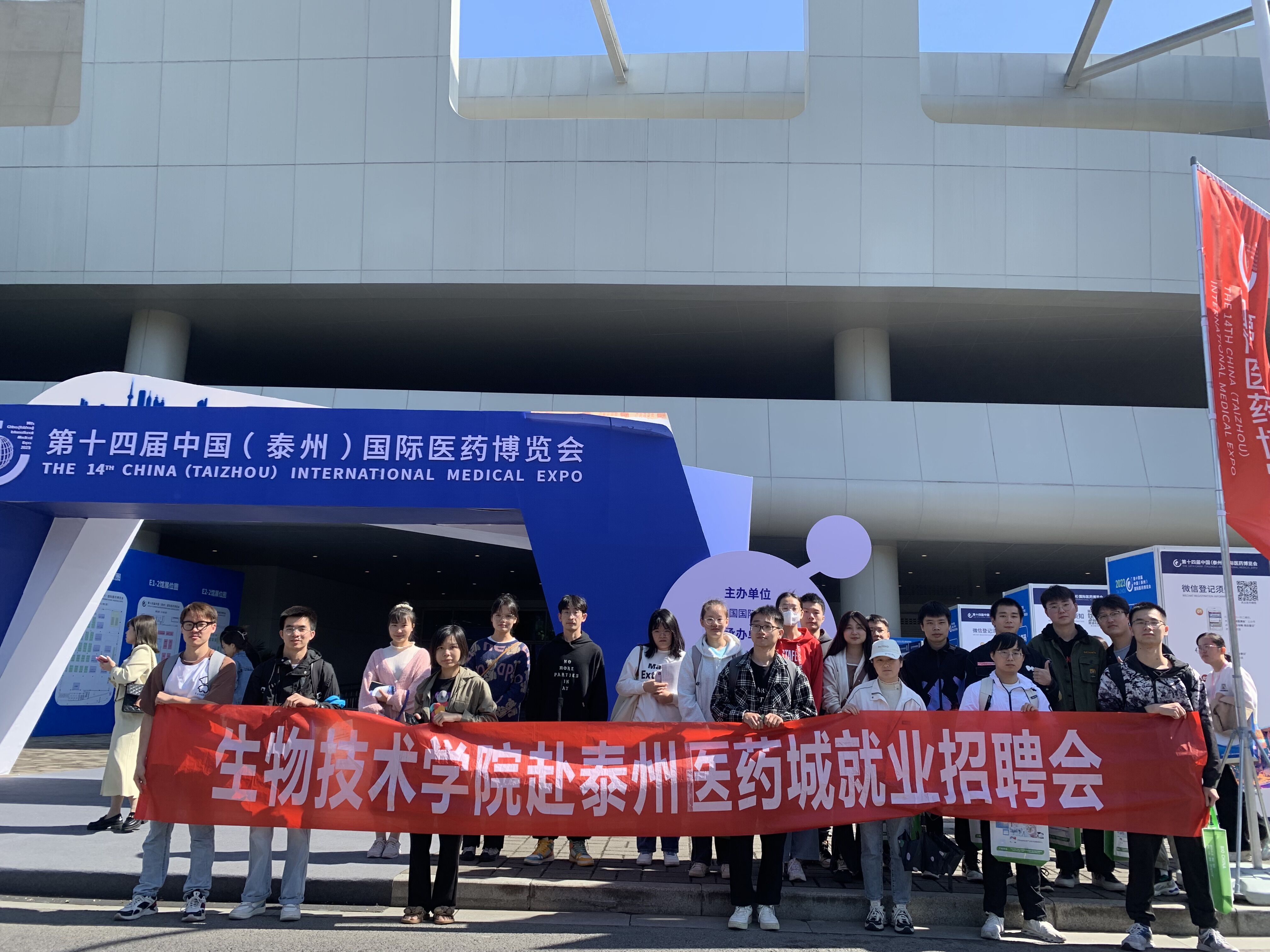 1698022088803522.jpg 1698022088803522.jpg