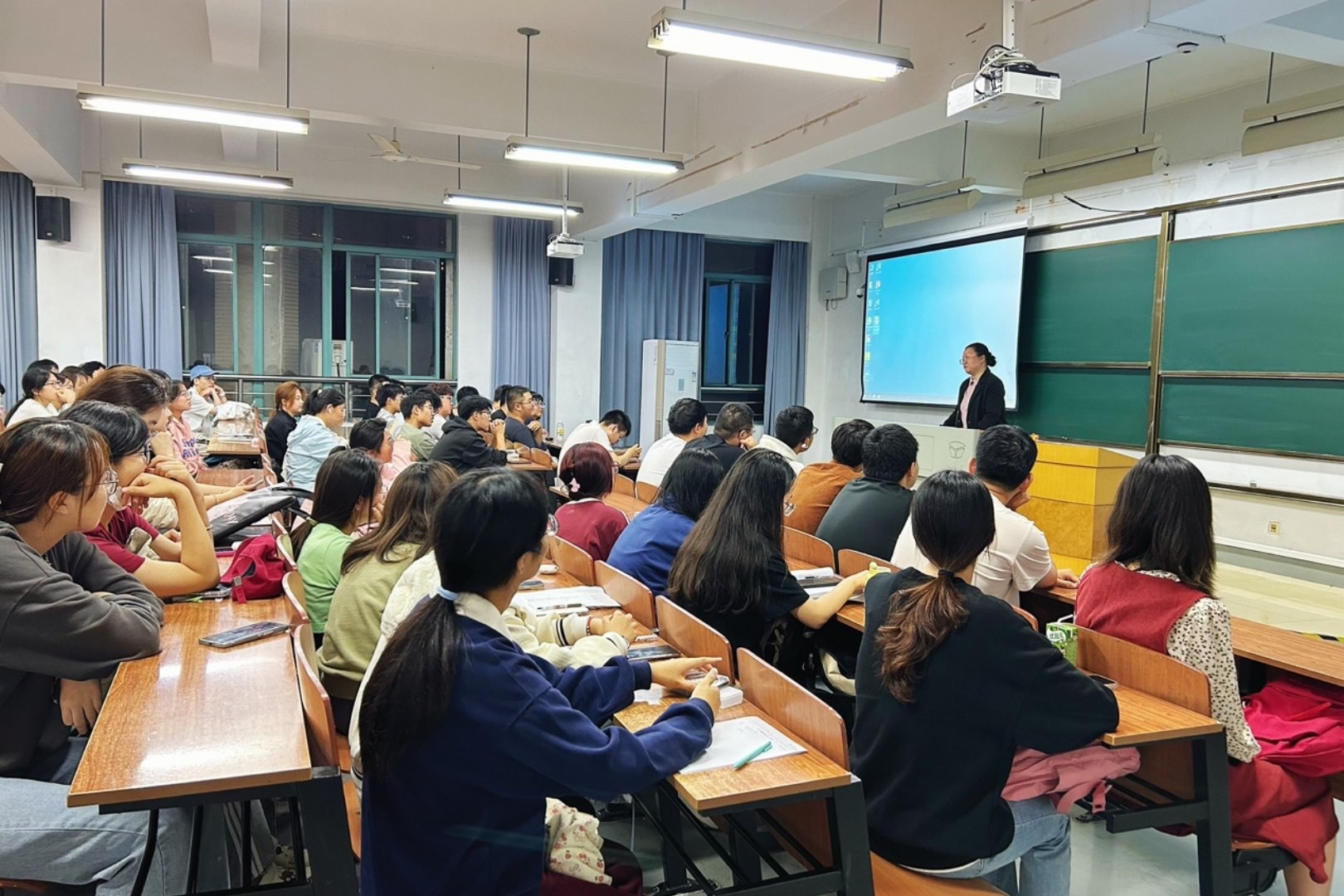 1732671754659445.png 转型教育图片1.png