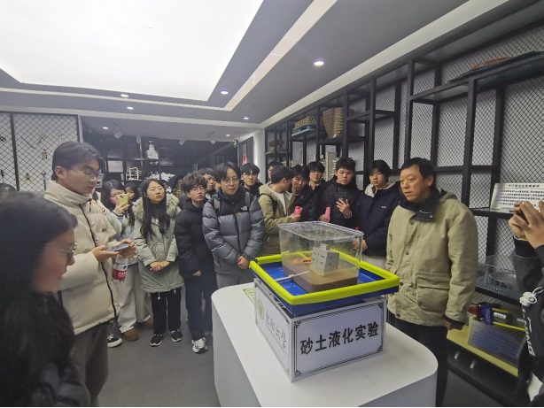 1734679122746855.png 1734679122746855.png