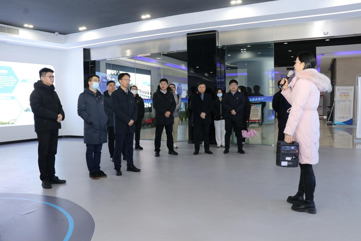 1703038109386037.jpg 3.jpg